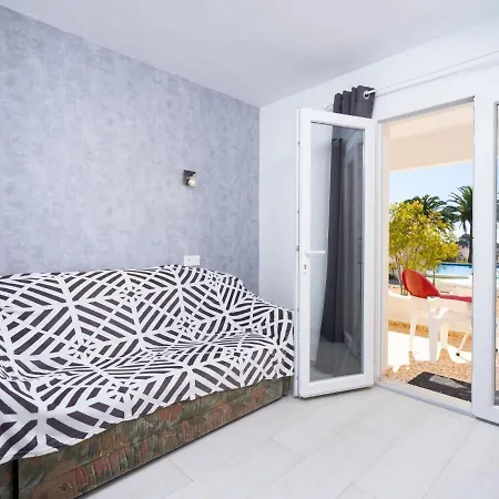 Vakantiehuis La Camarrocha By Interhome